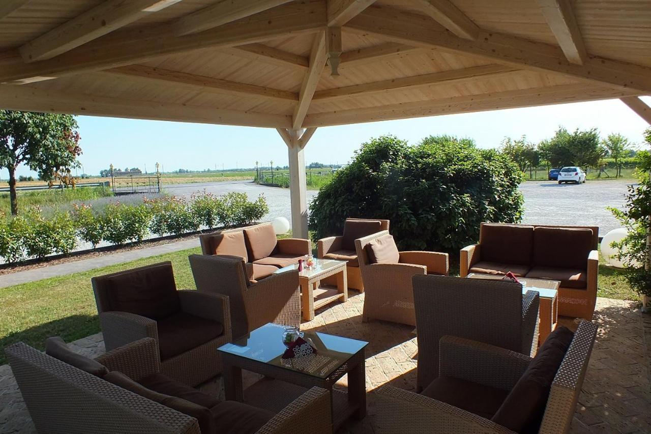 Agriturismo Isola Augusta Palazzolo dello Stella Exterior photo